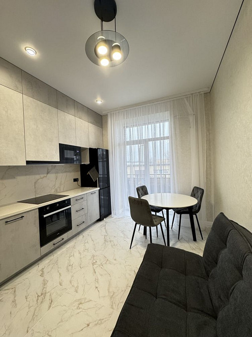 Продаж великої 2-х кімнатної квартири. ЖК Сторожницький. Ужгород - изображение 1