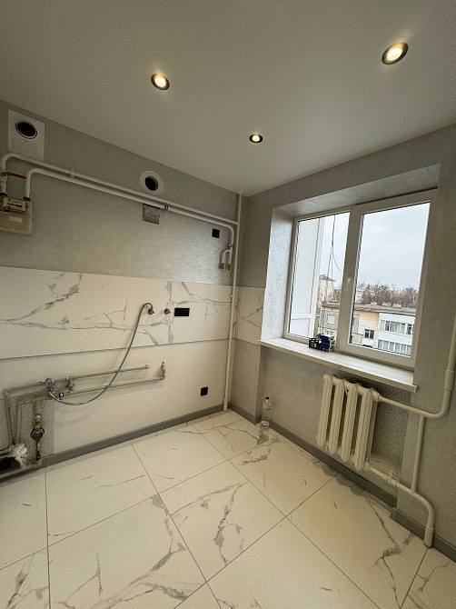 Продам гарну 2 кім квартиру щ євроремонтом Владимир - изображение 1