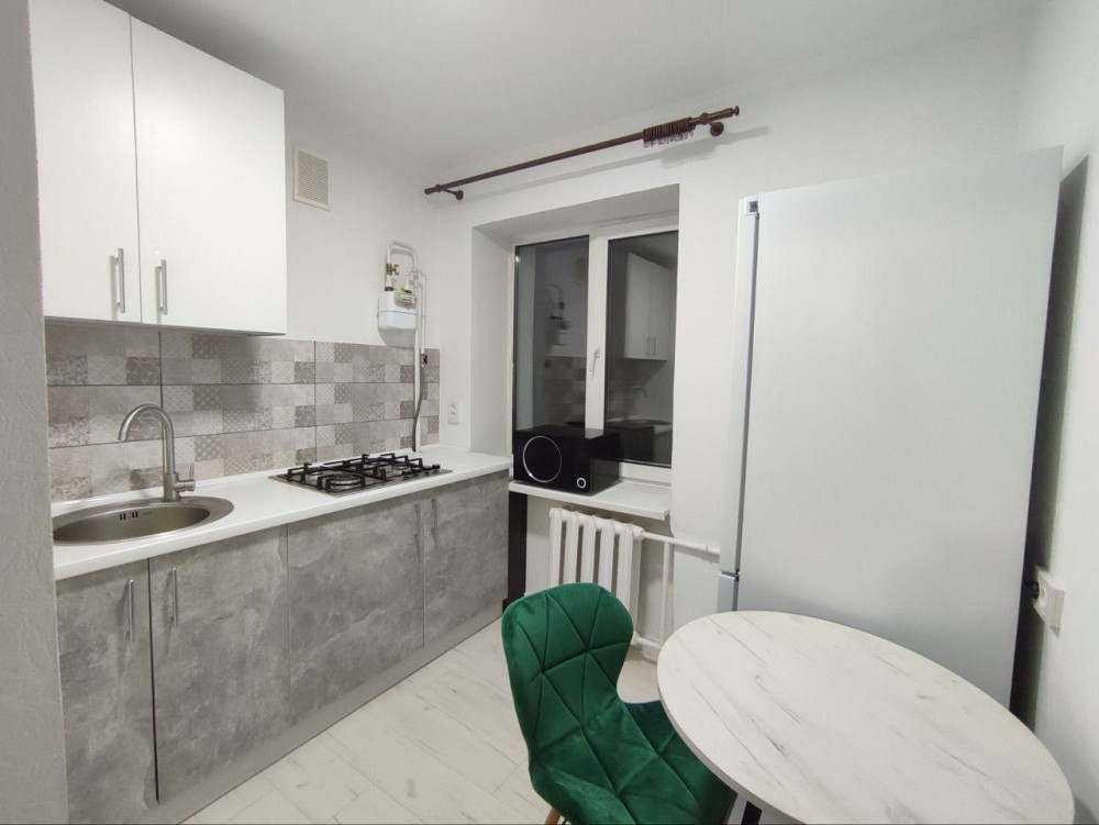 Довгострокова Оренда 2 кімнатрої Квартири Александрия (Ровенская обл.) - изображение 1