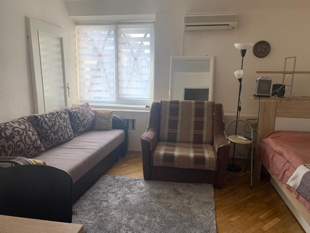 Сдается 1-к квартира  в центре,на Дмитриевской 2 , около цирка Киев - изображение 2