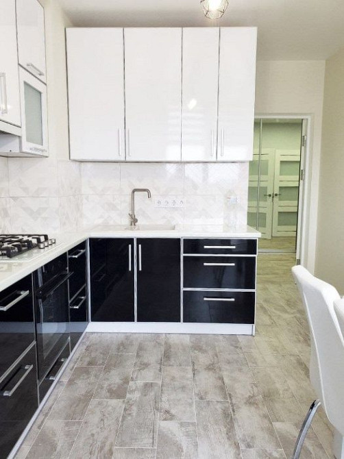 Сучасна МОЛОДІЖНА 2х НОВОБУДОВА з видом НА ПАРК на ПРОСПЕКТІ, 2 лінія! Чернівці - зображення 2