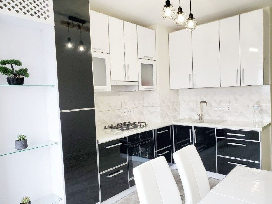 Сучасна МОЛОДІЖНА 2х НОВОБУДОВА з видом НА ПАРК на ПРОСПЕКТІ, 2 лінія! Чернівці - зображення 1