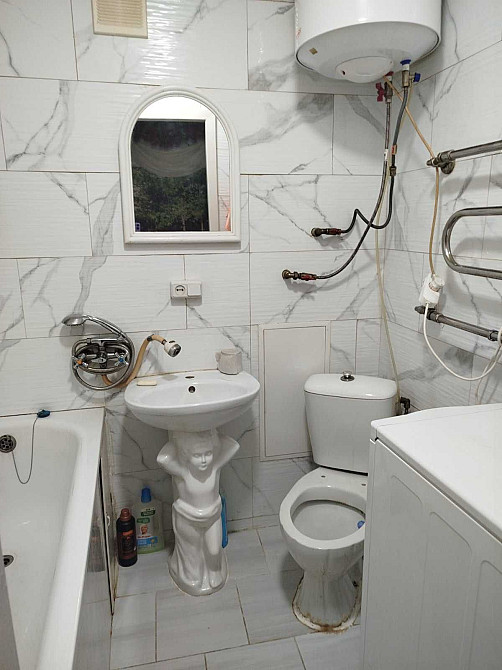 Продам 2к улучшенной планировки центр города Черноморск - изображение 6