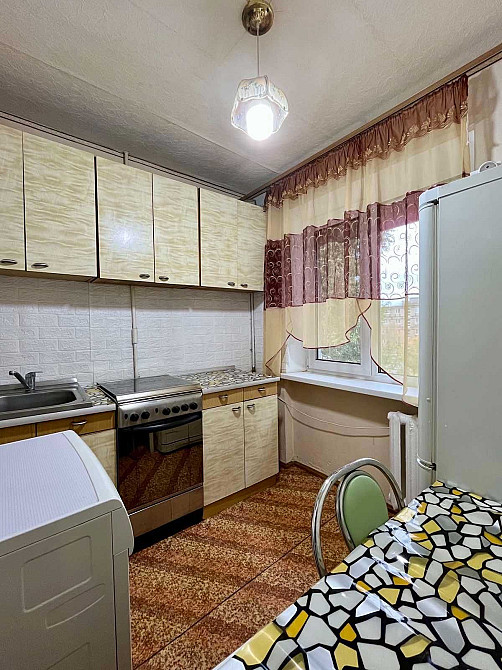 Подам 2-ком.кв.ул.Софии Ковалевской,ул.Калинина Днепр - изображение 1