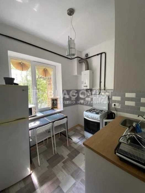 Нижньоюрківська 8а , Поділ , Лук`янівка , 2 кім з ремонтом Киев - изображение 1