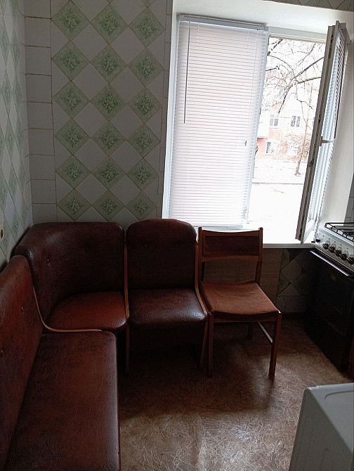 Оренда 3 квартири, з індивідуальним опаленням, вул.Братська, 1 поверх. Александрия (Ровенская обл.) - изображение 2