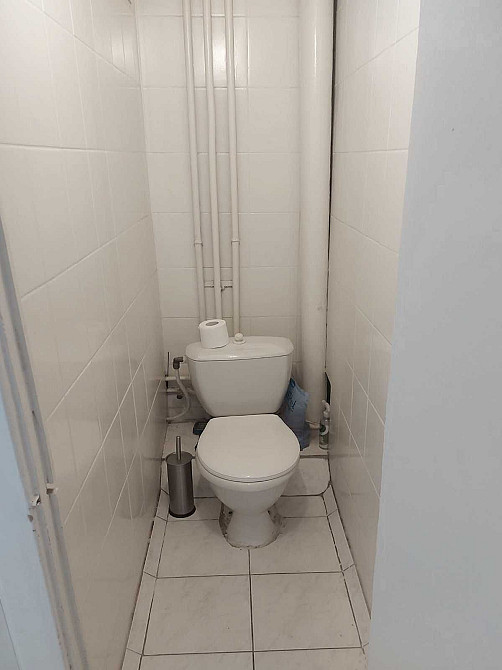 Ул. Саксаганского 107 Центр. Царский дом. Рядом бот сад.М. Университет Киев - изображение 6