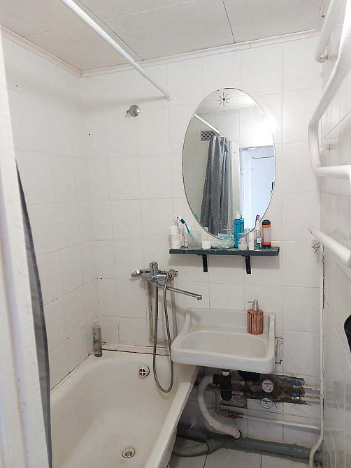 Ул. Саксаганского 107 Центр. Царский дом. Рядом бот сад.М. Университет Киев - изображение 5