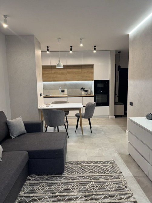 ЖК Севен,  Дніпровська набережна 18а. є генератор. Київ - зображення 4