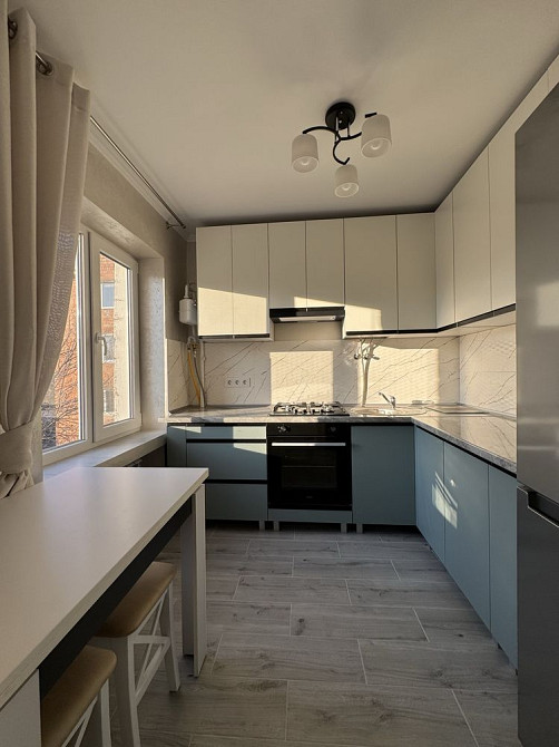 Здається 2-кім квартира вул. Головна! Чернівці - зображення 1