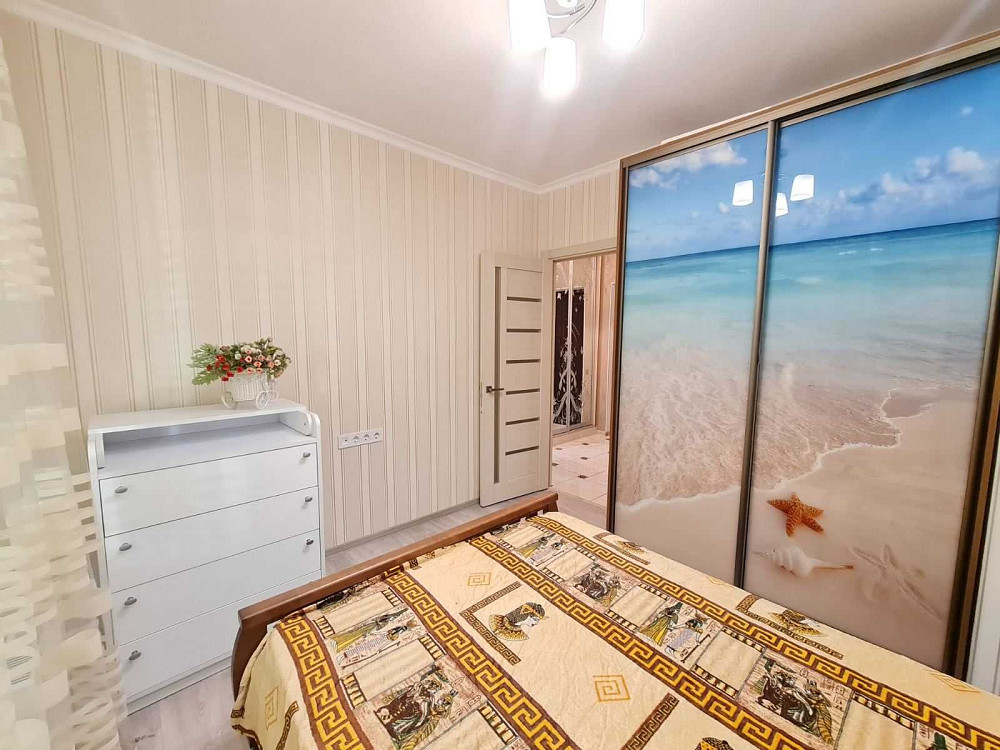 Евро двушка 48м с кухней 20м мебелью и техникой на Радужном Одеса - зображення 8