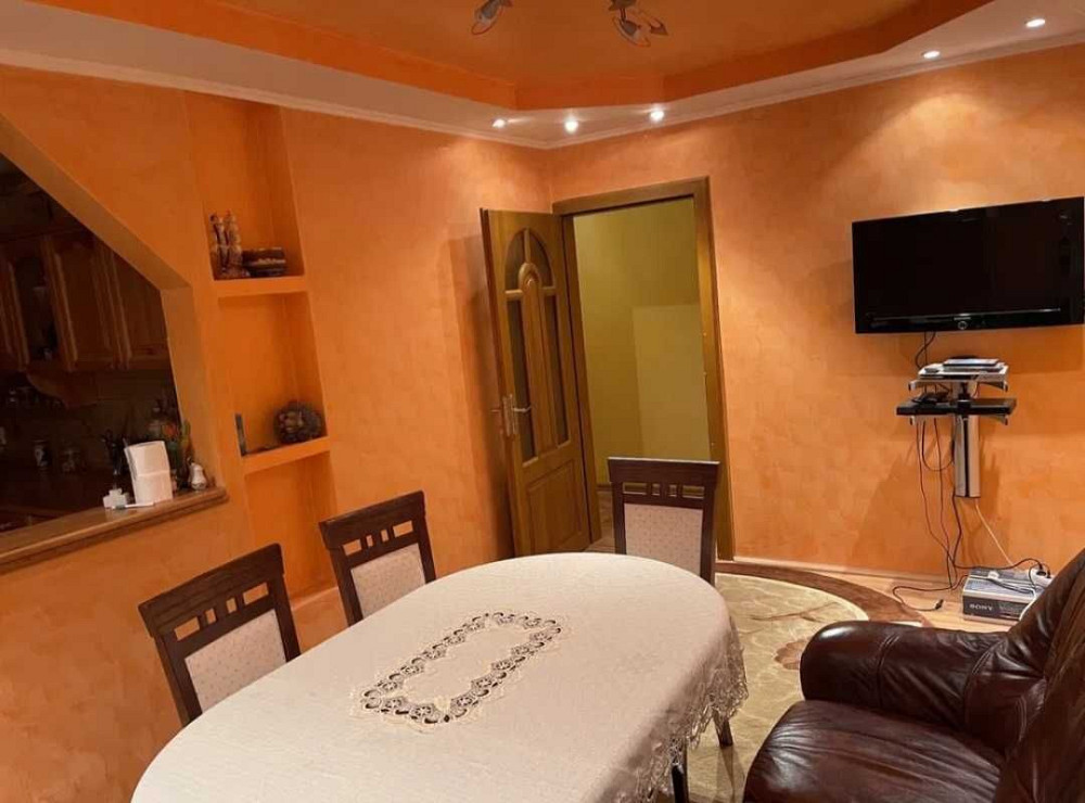 4 кімнатна квартира в центрі Ужгород - изображение 1