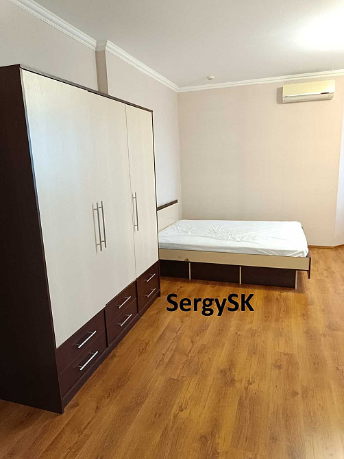 Видова 2-х кімн. кв. 86 м2, ЖК Корона, Срібнокільська 1, метро Позняки Киев - изображение 2