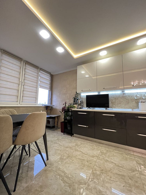 Глорія Парк Нивки Продаж 2х кім Нивки Парк пр-Правди Киев - изображение 2