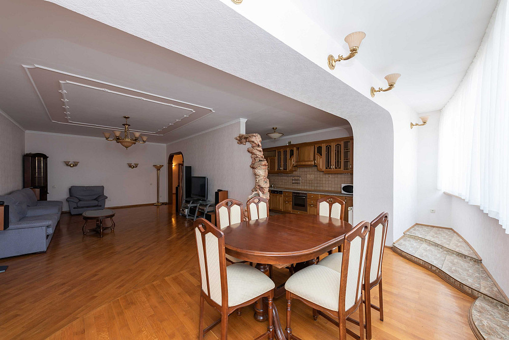 4-х комн. Новый дом. Ремонт. Паркинг. Тургеневская 45/49. Без комиссии Kyiv - photo 2