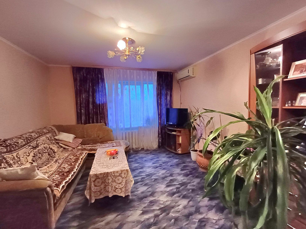 Продам 2-х комнатную " Чешку" на 6/9 в ЦЕНТРЕ Николаев - изображение 2