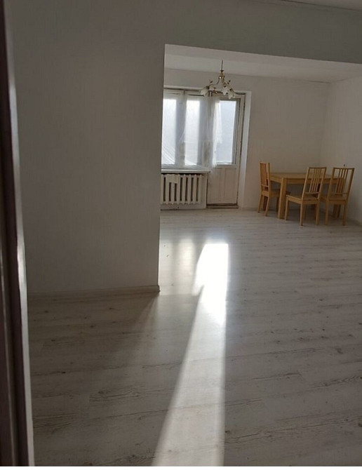 Продаж просторої квартири Ужгород - зображення 1