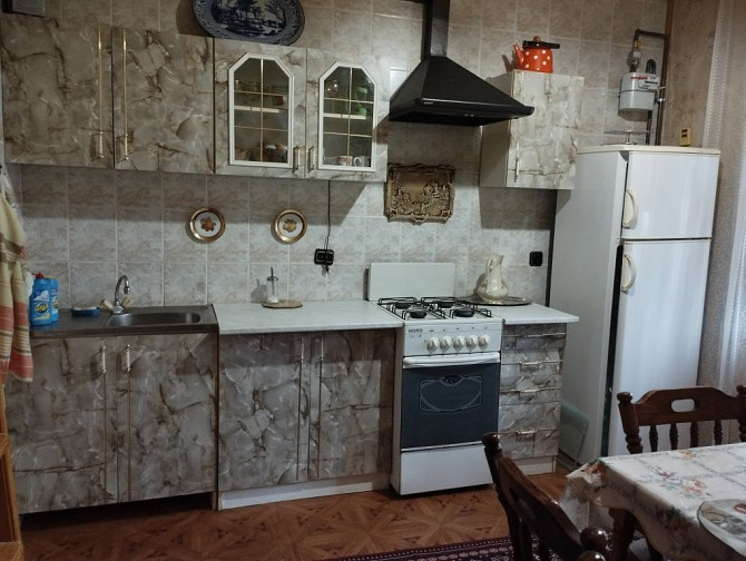 Продам 2 к.квартиру, Соцгород, сталинка, 4 этаж. 51 КВ.м, кухня 15кв.м Kramatorsk - photo 1