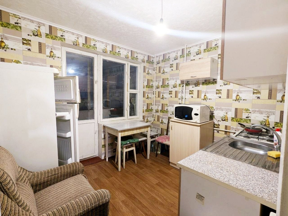 Братиславська44/2, 10пов/16, 1кв. з кондиціонером в нормальному стані Киев - изображение 1