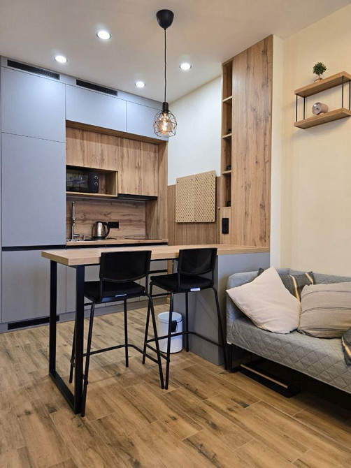 МОЛОДІЖНА студія, МАКСИМАЛЬНА КОМПЛЕКТАЦІЯ, чудовий балкон, посудомийн Чернівці - зображення 5