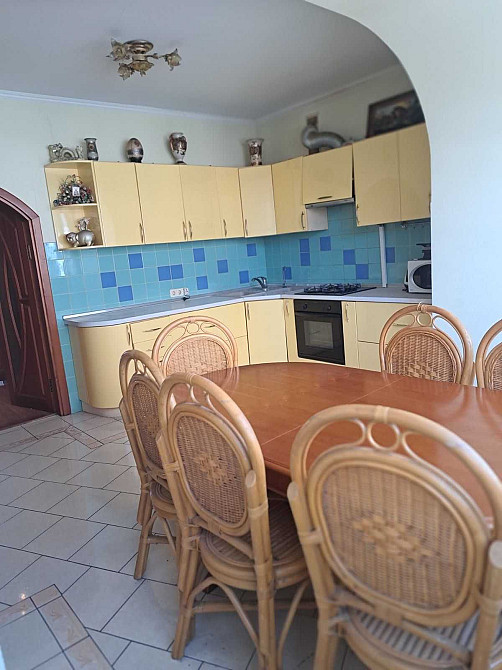 Квартира в малоэтажном доме с двухконтурным котлом. Ремонт, мебель. Одесса - изображение 2