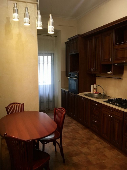 Продаж квартири в центрі міста Львів - зображення 4