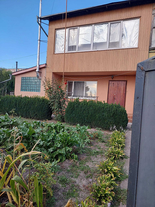 Продам 2-х поверх. квартиру з зем.діл. 8,85 с (в 2-х квартирн.будинку) Яготин - зображення 4