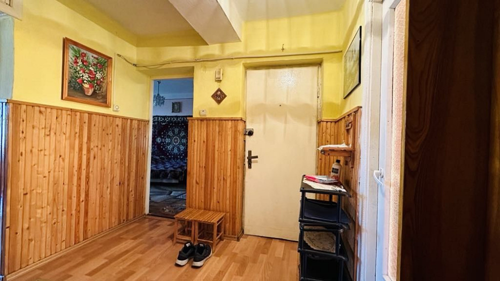 Двокімнатна квартира в гарному прикордонному містечку! Заходь та живи! Чоп - зображення 2