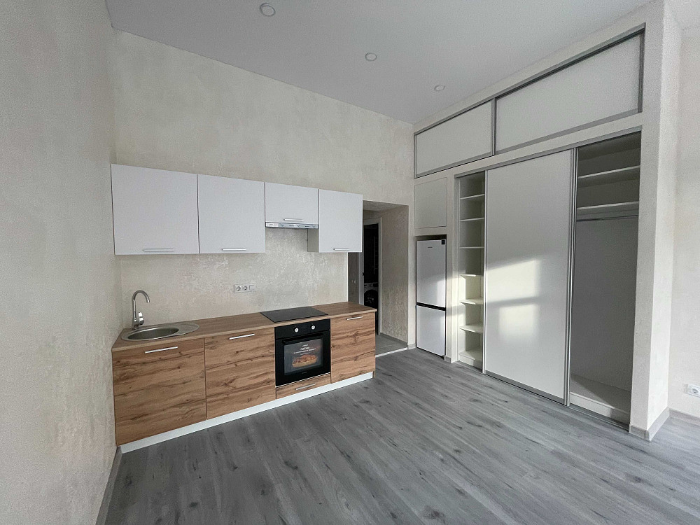 1-комнатная. ЦЕНТР Одесса - изображение 1