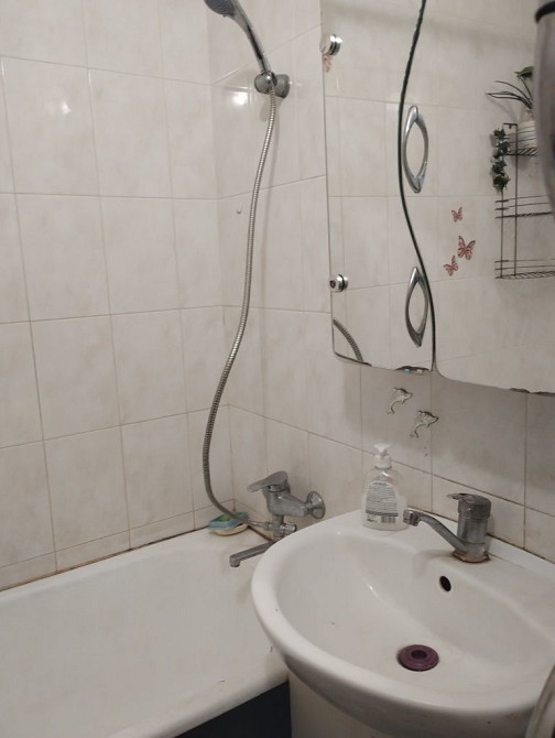 Довгострокова оренда:2-кімнатна квартира м, Героїв Дніпра Бровары - изображение 1