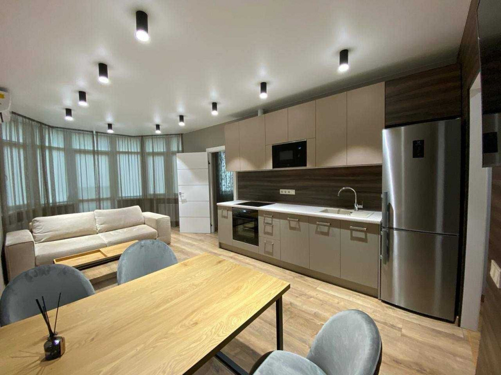 Сдам чудову простору 1к.кв в сердці Києва Киев - изображение 1