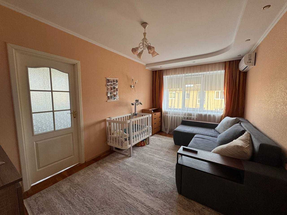 Затишна 2-кімнатна квартира (пр.Перемоги 11) Луцьк - зображення 1