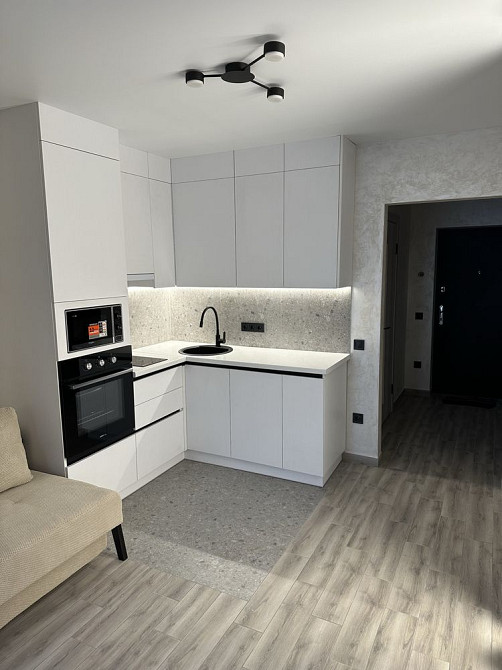 Продам квартиру 1 к ЦЕНТР Шаровечка - изображение 1