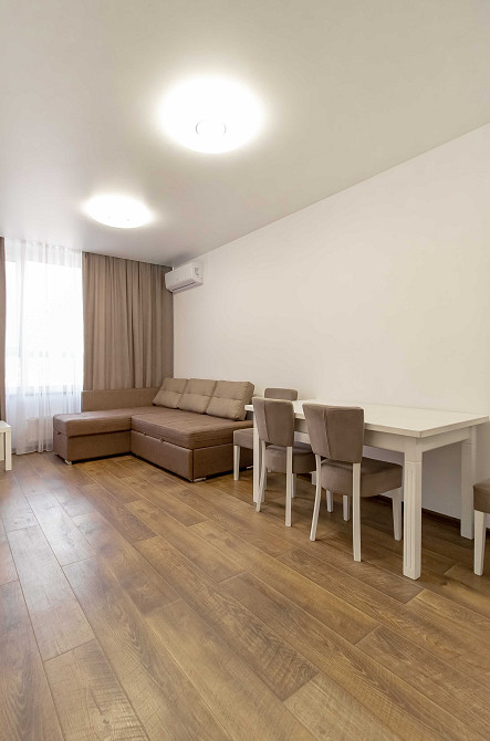 ЖК Центральний2, Велика 1к кв з ремонтом меблями Ірпінь - зображення 1