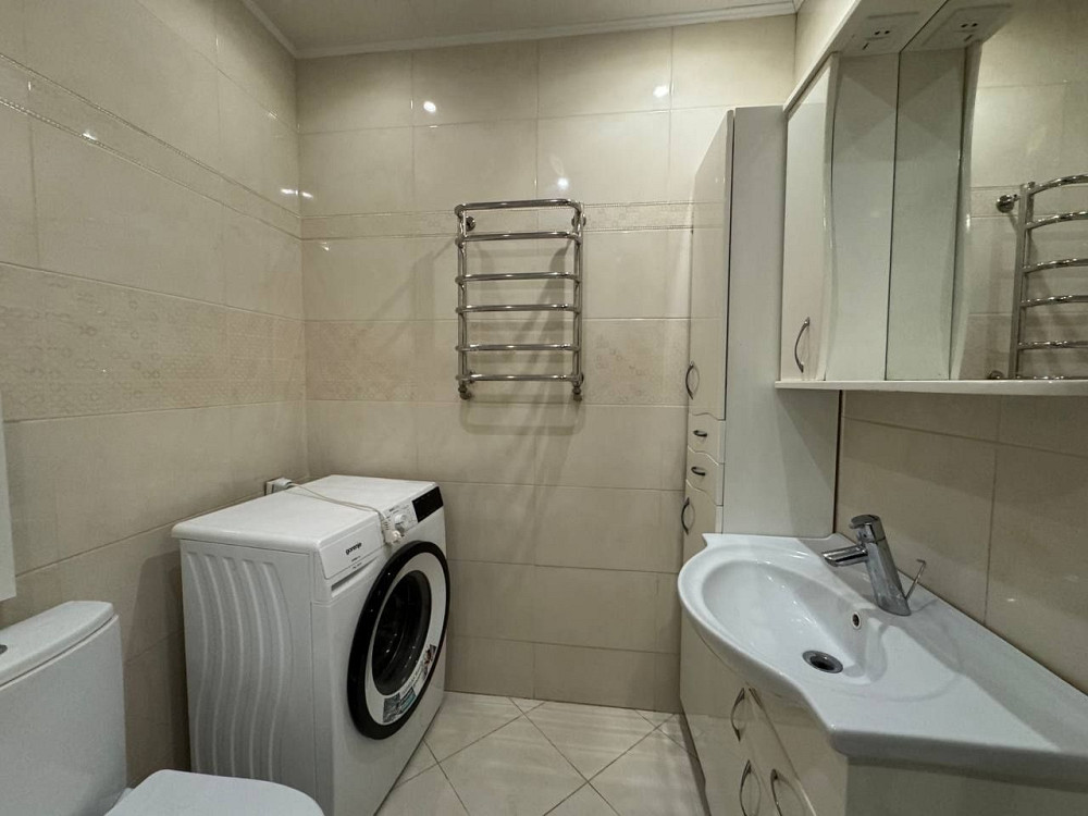 Продам трикімнатну квартиру! Ровно - изображение 6