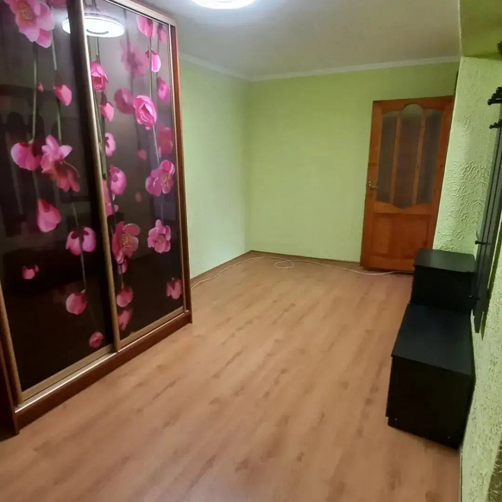 Оренда великої  ДВОкімнатної квартири Черновцы - изображение 4