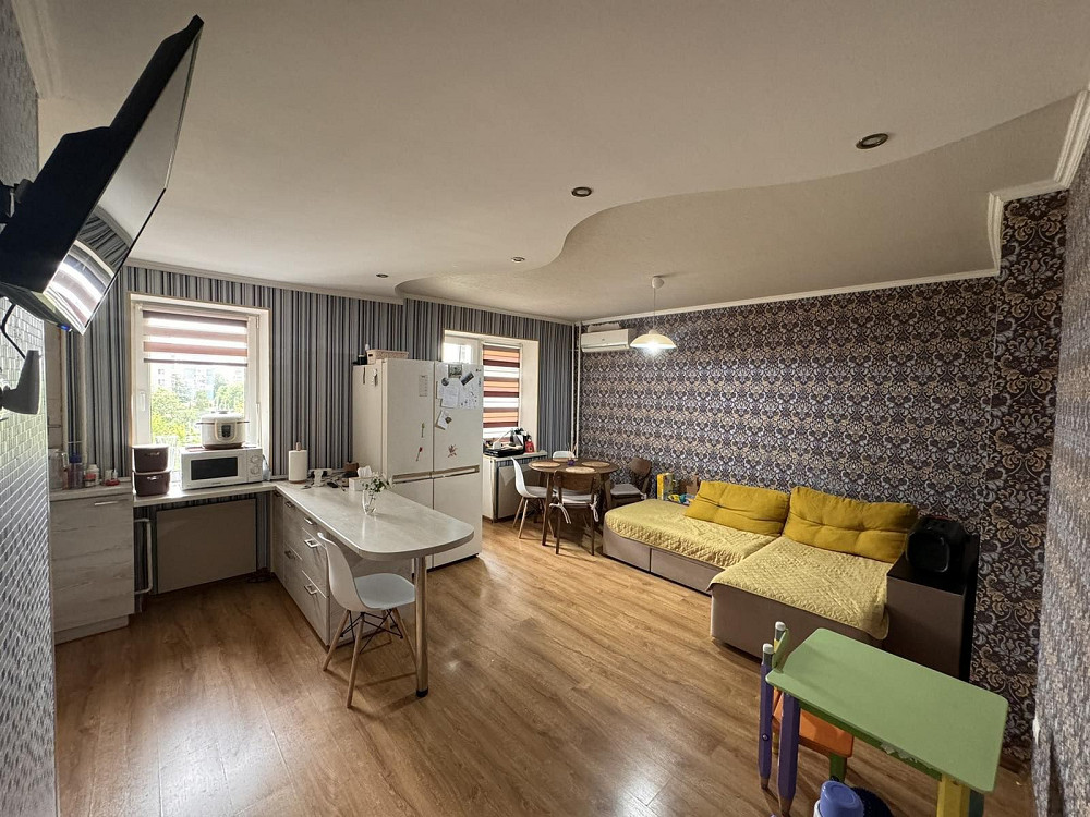 Продам терміново трикімнатну квартиру, центр, р-н Сільпо Новомосковск - изображение 6