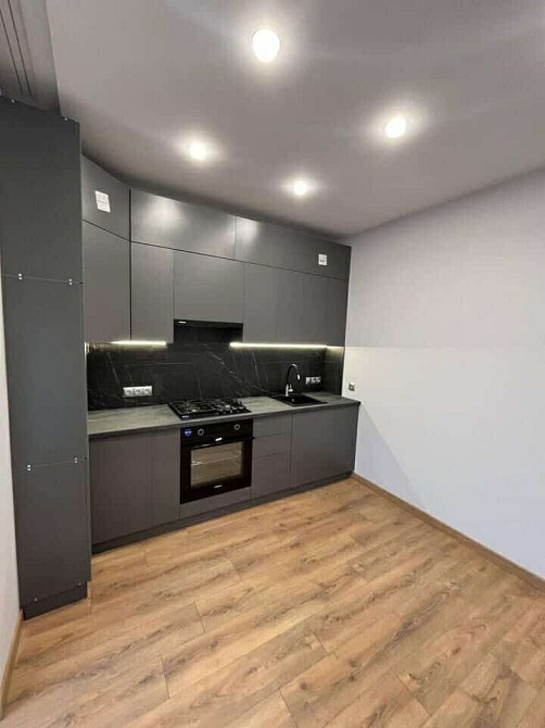 Терміновий продаж 1 кімнатної квартири в новому будинку|Ужгород|газ Ужгород - зображення 1