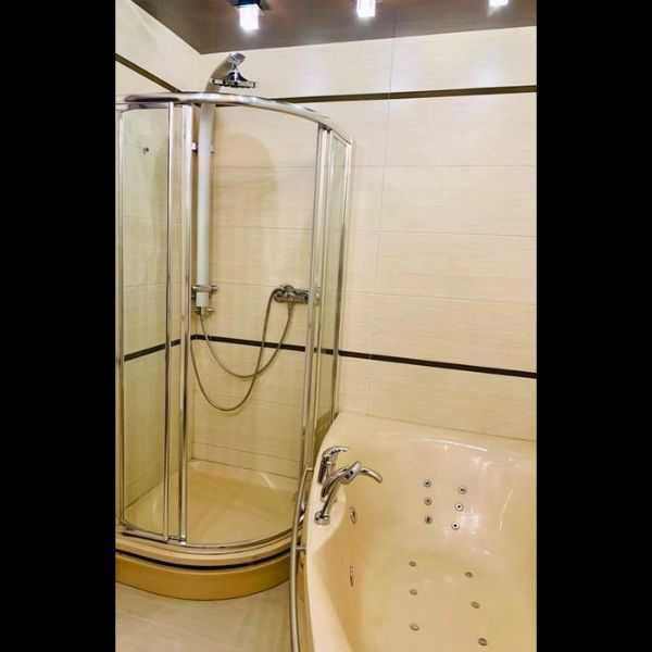 Сдаётся просторная 2х квартира по ул. Августна Волошина Киев - изображение 8