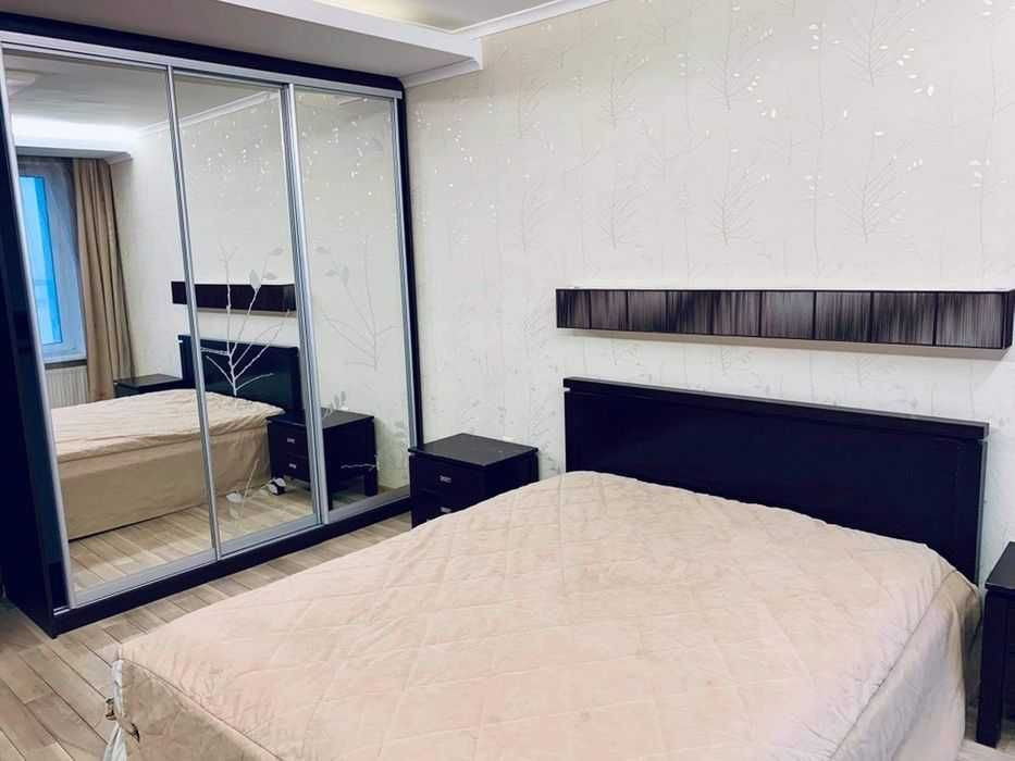 Сдаётся просторная 2х квартира по ул. Августна Волошина Киев - изображение 5