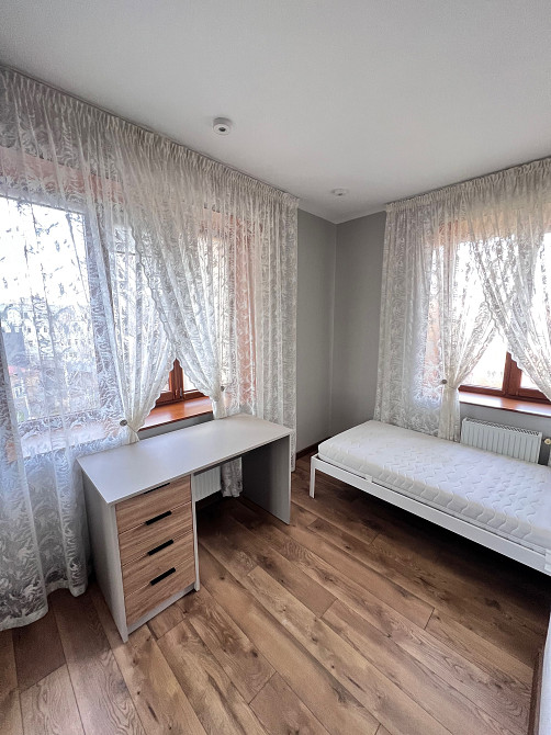 3кім біля КІНОПАЛАЦУ Ровно - изображение 2