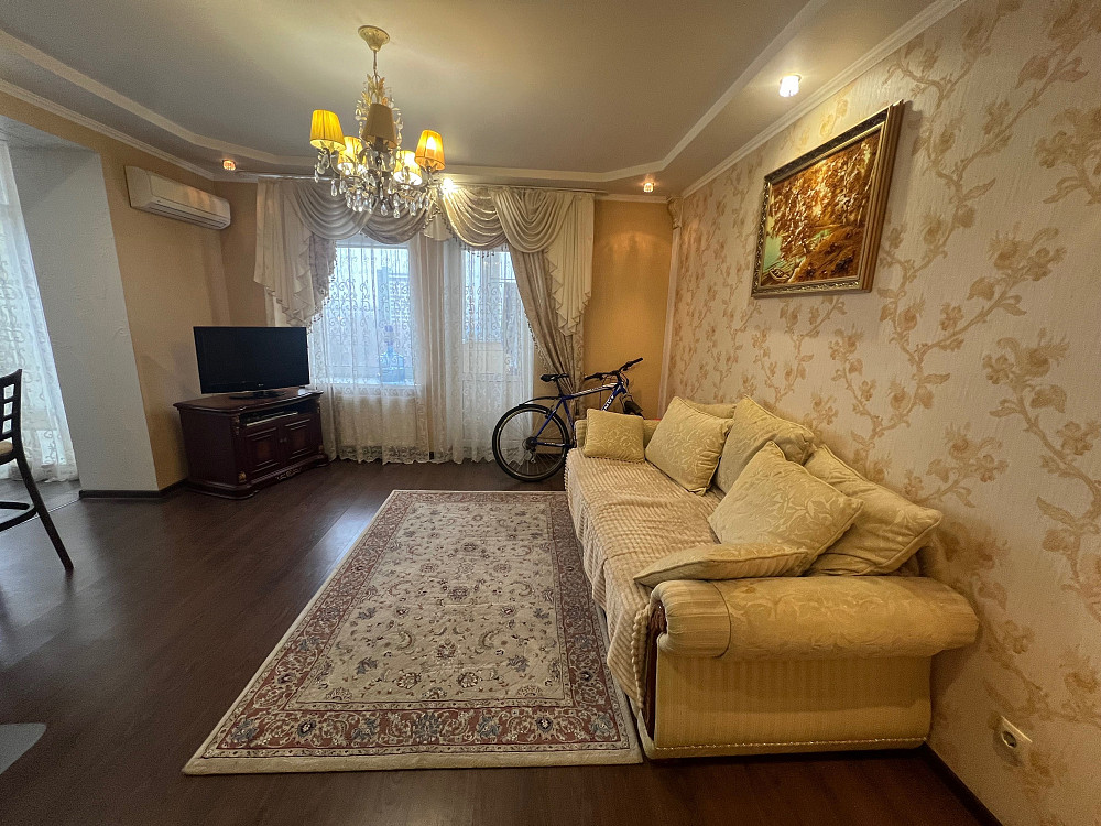 Здаємо затишну 2 кімнатну Лікоград Ю. Здановської ( Ломоносова) 54 Киев - изображение 1