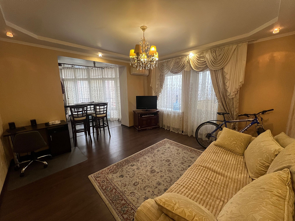 Здаємо затишну 2 кімнатну Лікоград Ю. Здановської ( Ломоносова) 54 Киев - изображение 2