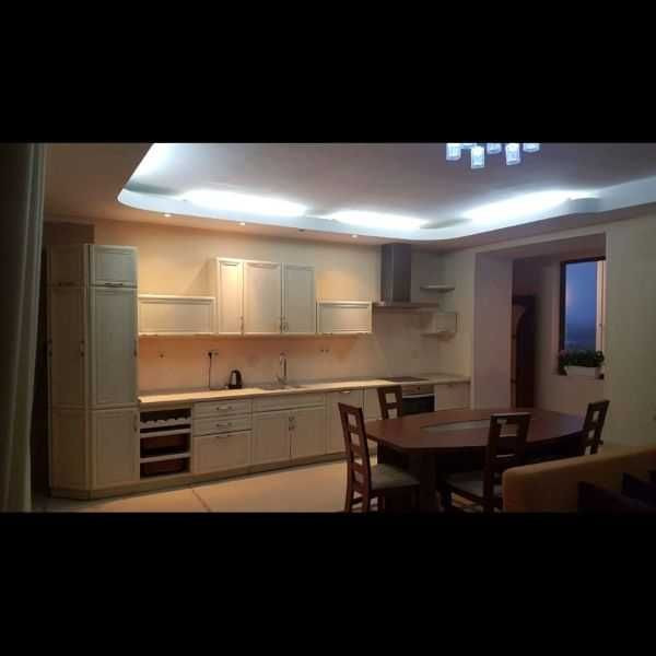 Сдам квартиру по ул. Юрковская 37 Киев - изображение 1