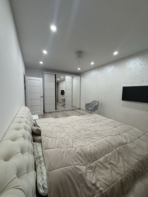 Оренда 1 ком квартира вул Анни Ахматової 30 БЕЗ КОМІСІЇ! Киев - изображение 1