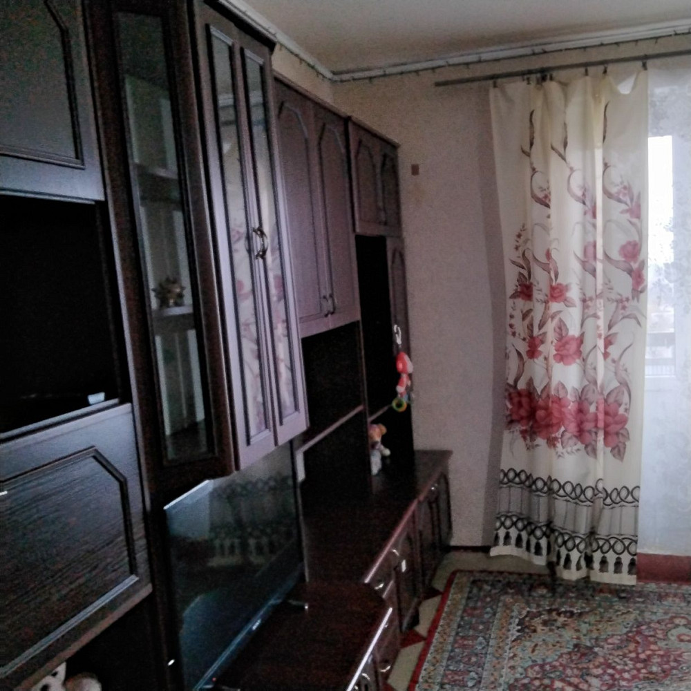 Здам в оренду 3 кімнатну квартиру в цегляному будинку Каменское (Запорожская обл.) - изображение 1