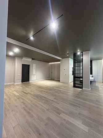 Продаж ексклюзивної квартири Щербанюка Чернівці