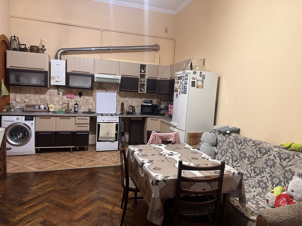 Продаж вул Менциньзького 2х кім квартири Львів - зображення 2