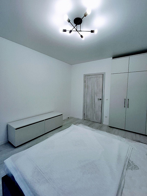 Оренда стильної 2к. НОВОБУДОВИ в центрі! Ровно - изображение 8