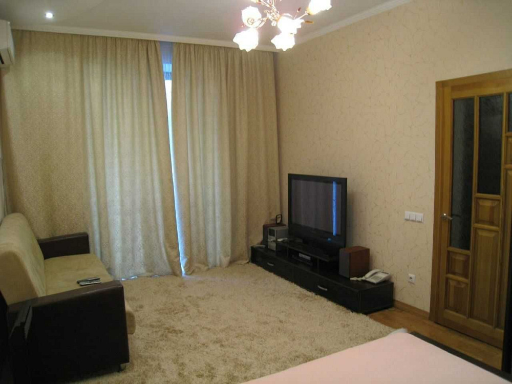 Здається в аренду однокімнатна квартира , Почайнінська Киев - изображение 1